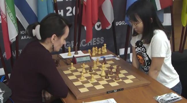 Лагно победила Вэньцзюнь во второй финальной партии ЧМ по шахматам