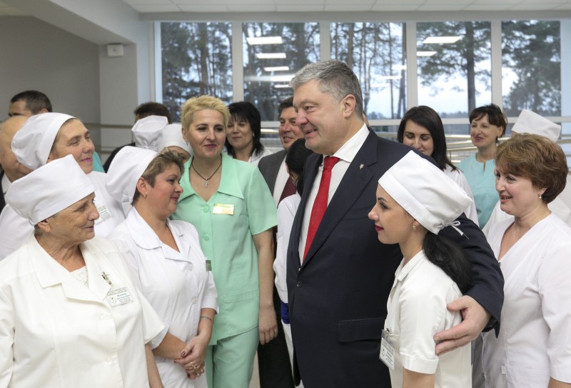 Президент в Житомирі ознайомився з роботою обласного реабілітаційного центру та з проектом «Дім ветерана»
