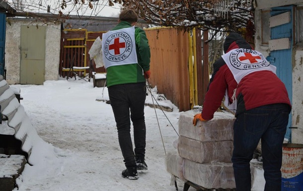 Красный Крест отправил в "ДНР" 196 тонн гумпомощи