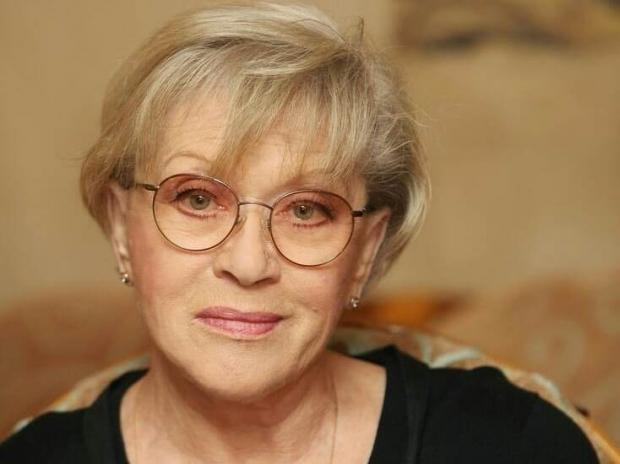 Алисе Фрейндлих исполнилось 84 года: творческие успехи и личная жизнь знаменитой актрисы