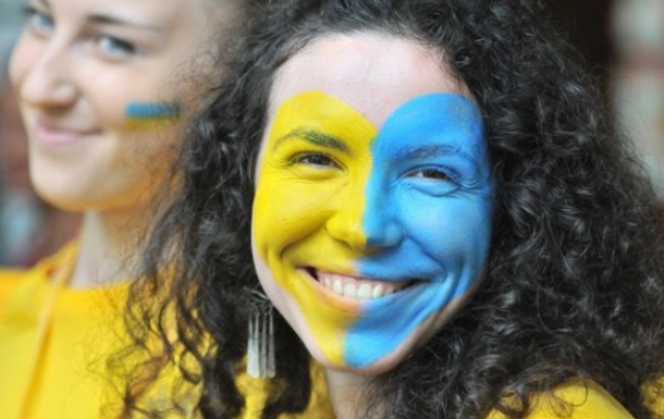 Большинство украинцев считают себя счастливыми - опрос