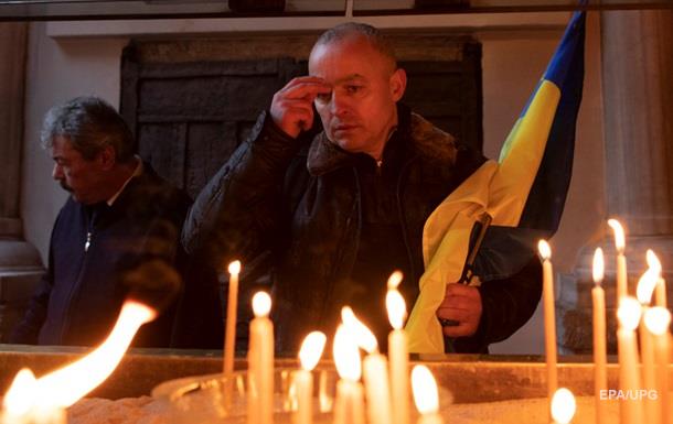 Пожары и очередь к Томосу. Как Украина отпраздновала Рождество